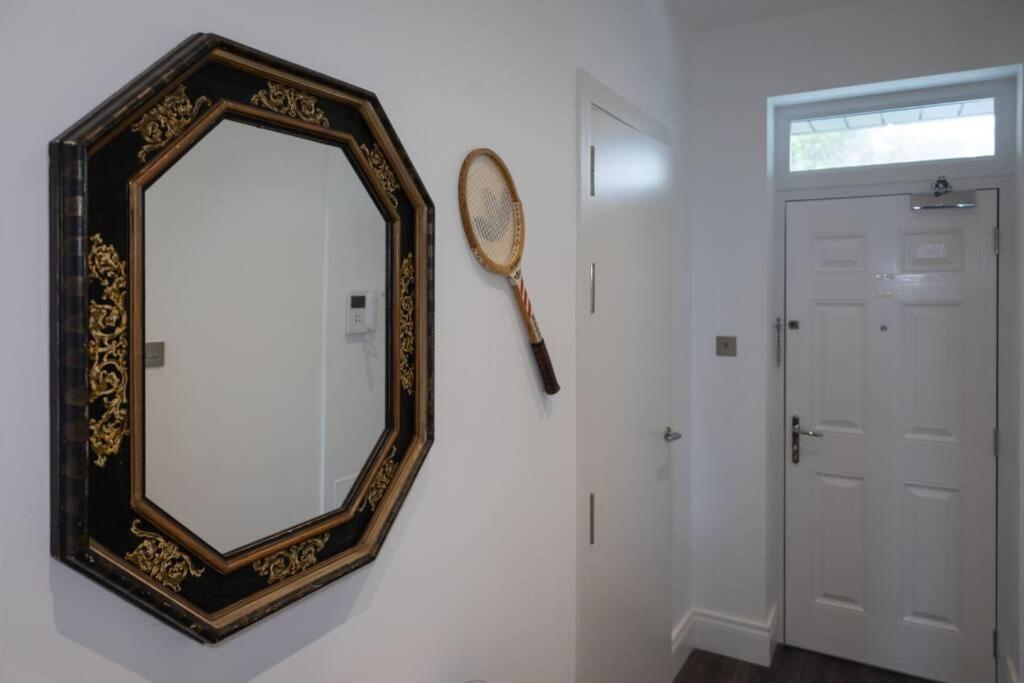 Ferienwohnung Charming Colonial Flat In Historic Building Gibraltar Exterior foto